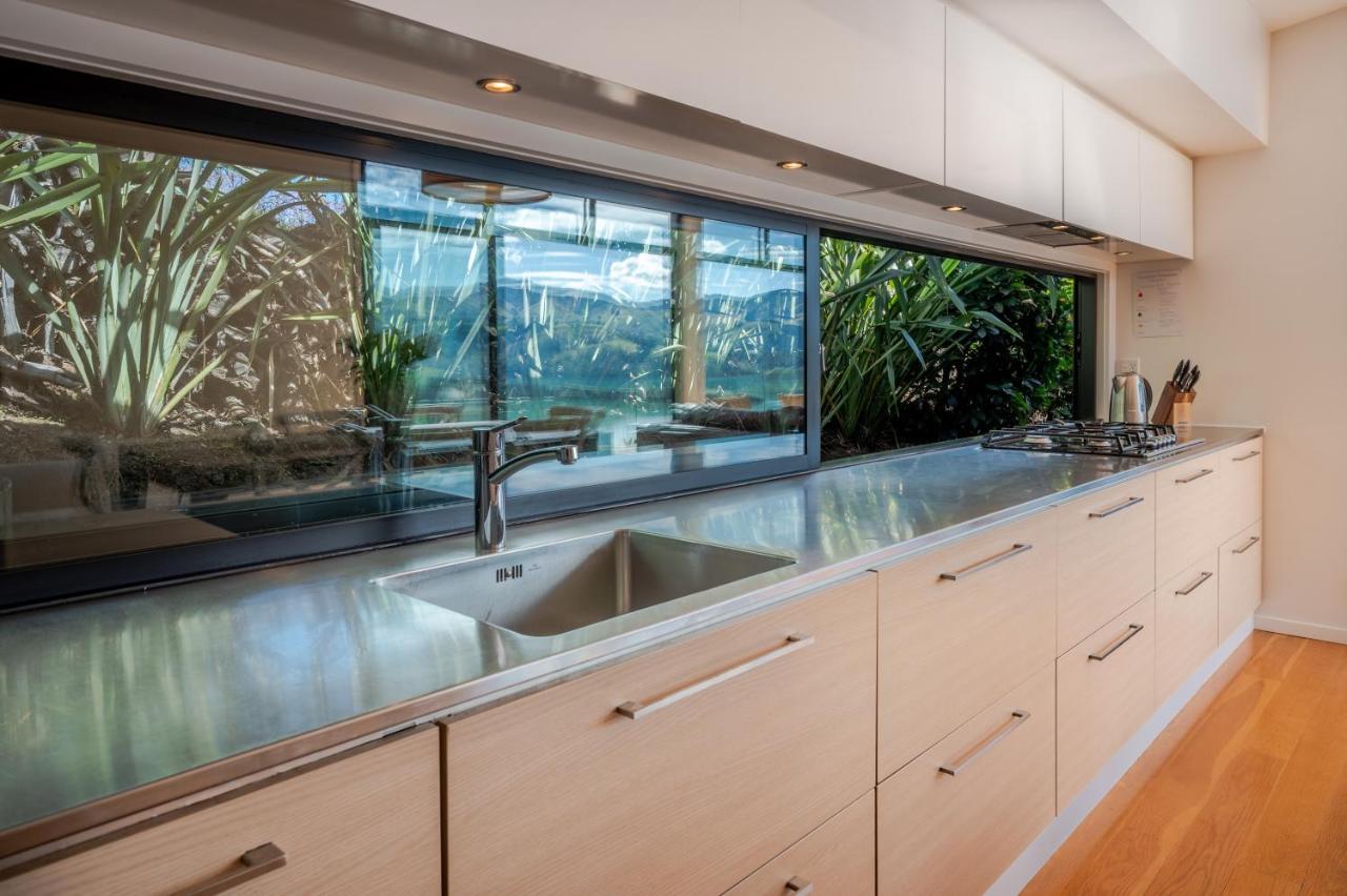 Million Dollar View - Takamatua Holiday Home Akaroa Exterior foto
