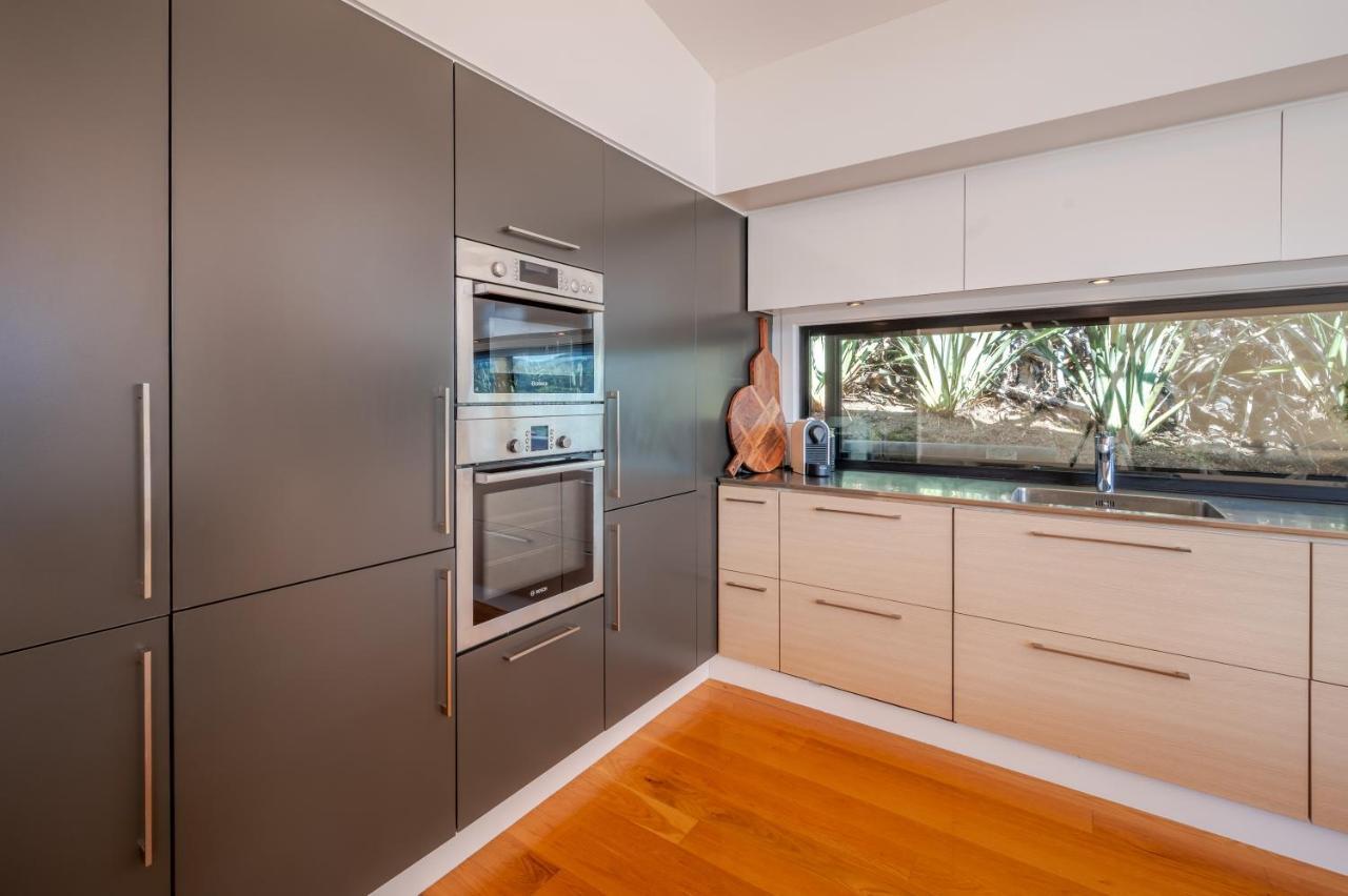 Million Dollar View - Takamatua Holiday Home Akaroa Exterior foto